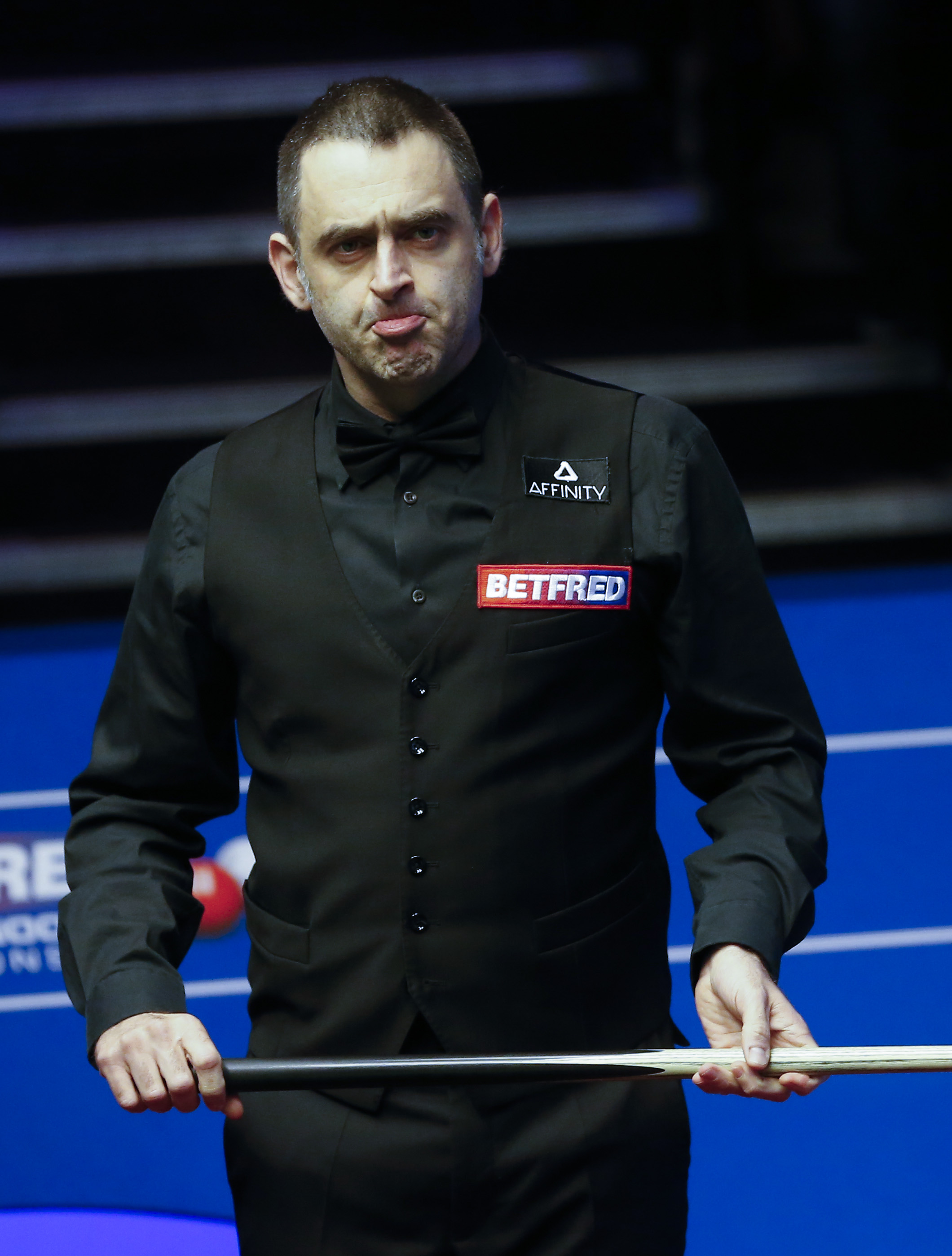 他不仅用技 他不仅用技