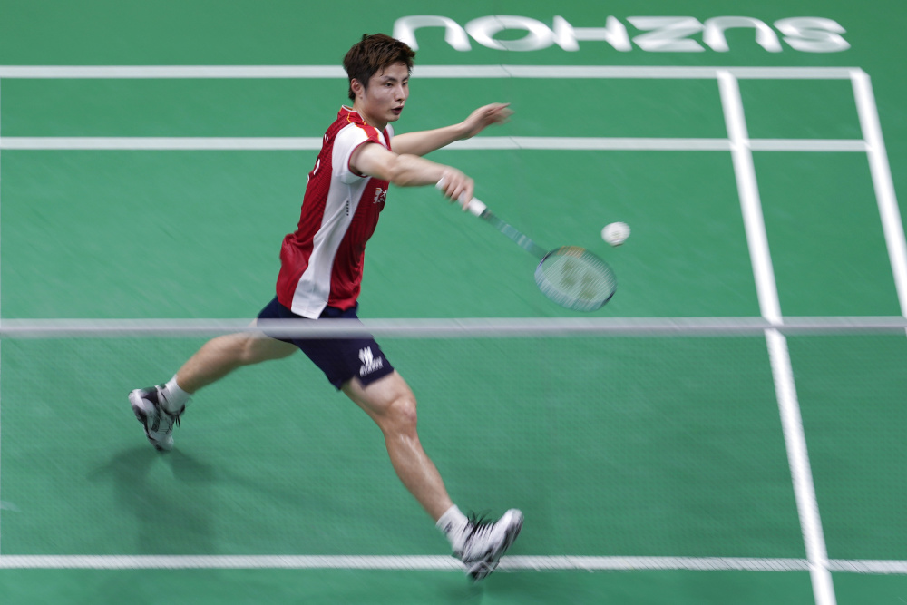 并通过社交 并通过社交