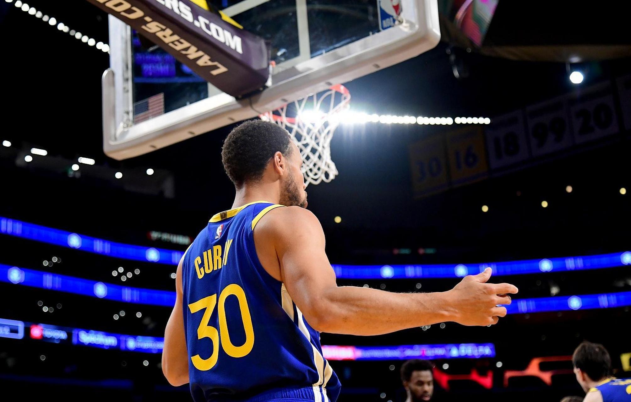 东契奇连遭 东契奇连遭